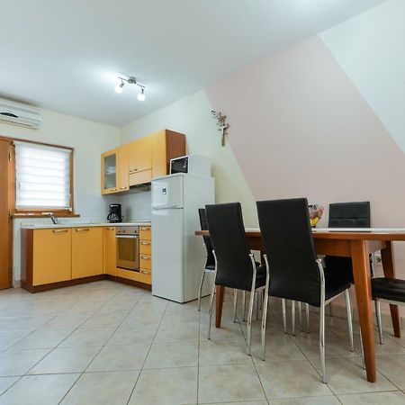 Lumbre Apartment Tar-Vabriga Kültér fotó