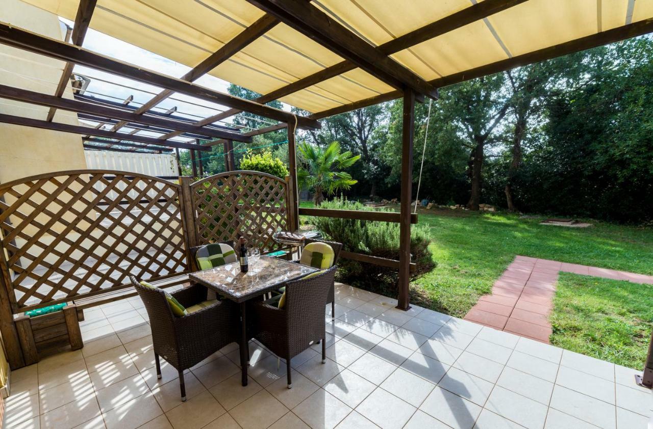Lumbre Apartment Tar-Vabriga Kültér fotó